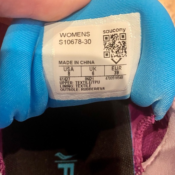 Saucony Triumph 19 in Razzle-blaze - Picture 7 of 7